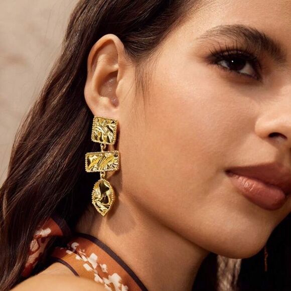 Gold-Tone Dangle Earrings A1205 - Picture 3 of 5